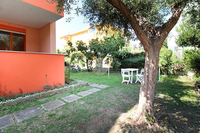 Appartamento bilocale in vendita in Via Ombrone, Pineto