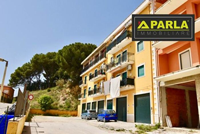 Appartamento con 5 locali in affitto in Via Giovanni Paolo I, Canicatti