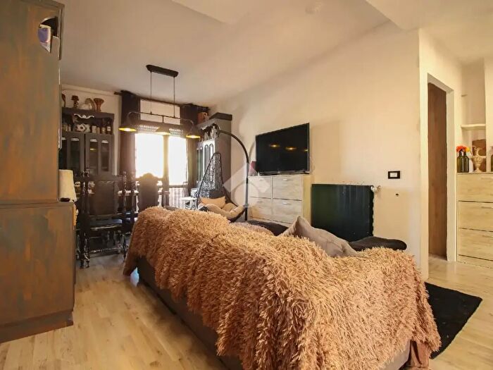 Appartamento con 5 locali in vendita in Via della Leccia, Livorno