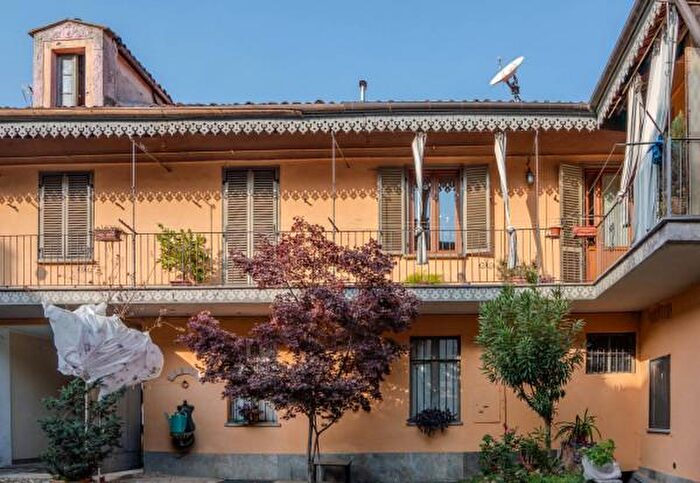 Casa con 6 locali in vendita in Via Giuseppe Garibaldi, Chieri