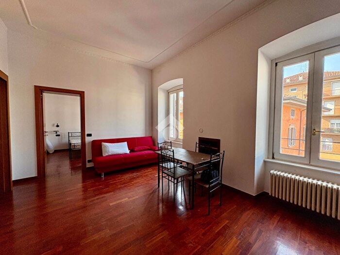 Appartamento trilocale in vendita in Via Mazzini, Albino