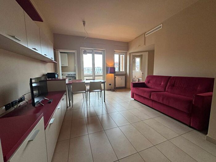 Appartamento monolocale in affitto in Via Antonio Bazzini, Città Studi, Milano