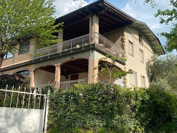 Casa con 6 locali in vendita in Vai Cà Nove, Monzuno