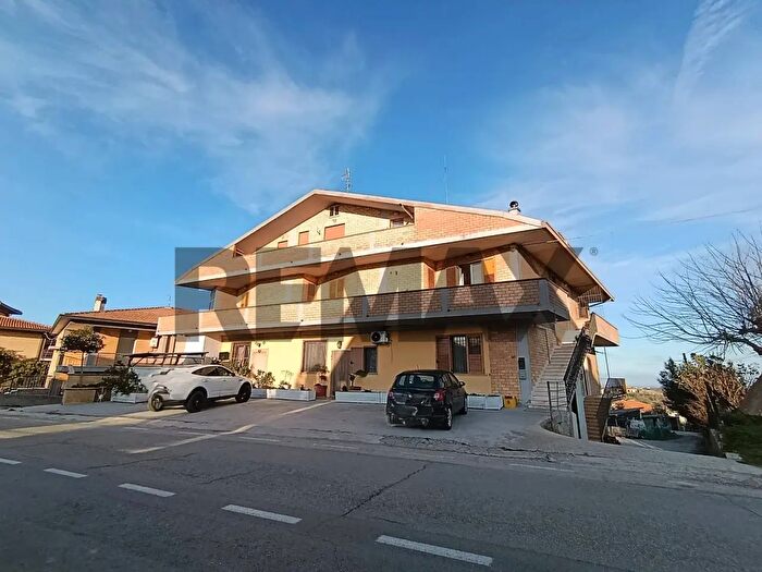 Appartamento trilocale in vendita in Giuliano Teatino