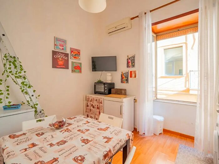 Appartamento bilocale in vendita in Via del Parco Carelli, Napoli