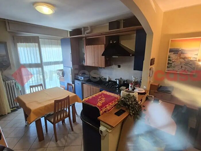 Appartamento trilocale in vendita in Viale Marconi, Parabiago