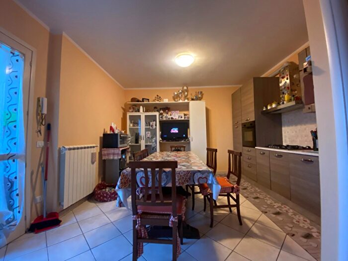 Appartamento trilocale in vendita in Lucca