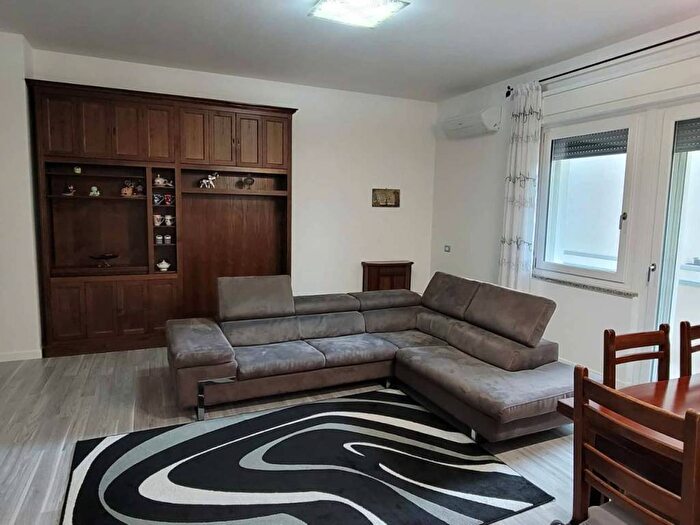 Appartamento trilocale in affitto in Via dellIndustria, Centro, Deruta