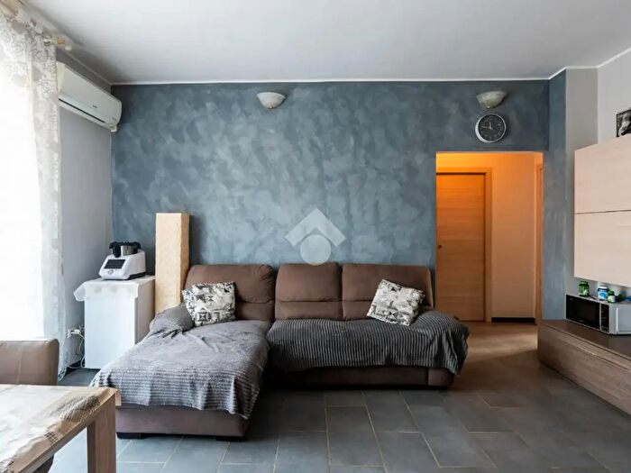 Appartamento trilocale in vendita in Via Fosse Ardeatine, Lissone