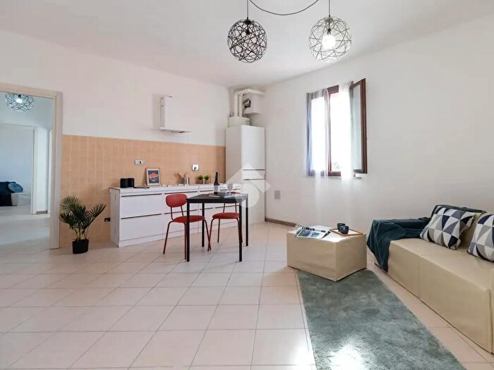 Appartamento trilocale in vendita in Via Ferdinando Miselli, Reggio Emilia