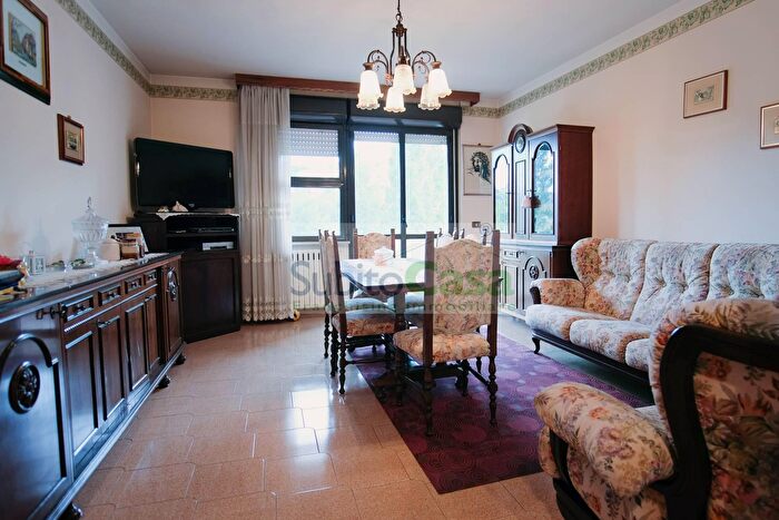 Appartamento con 5 locali in vendita in Via Strabone, Chieti