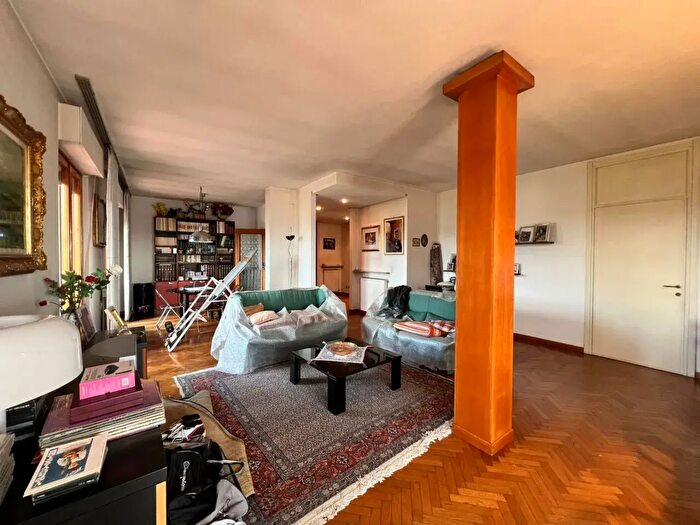 Appartamento con 7 locali in vendita in Via Lenin, Corciano