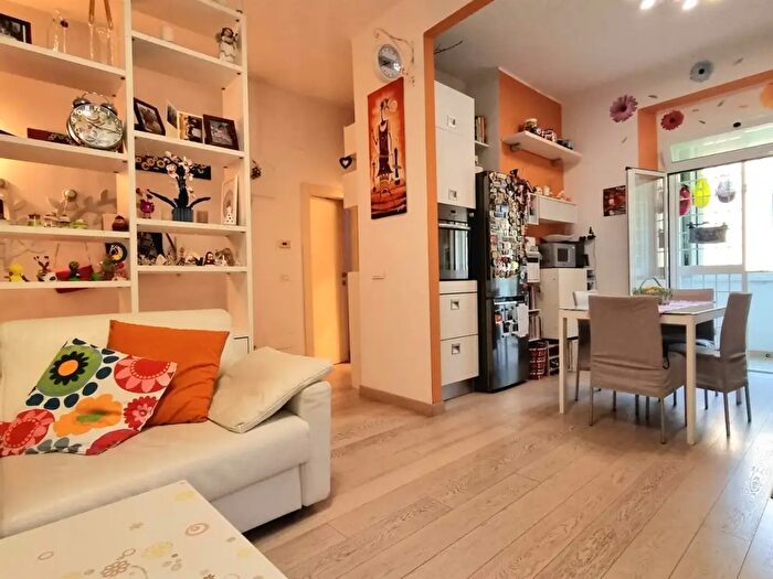 Appartamento bilocale in vendita in Via delle Isole Curzolane, Roma