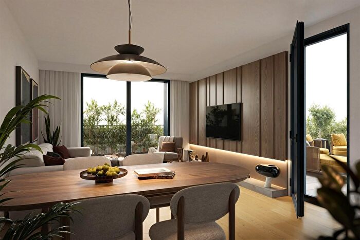 Appartamento trilocale in vendita in Via Edolo, Milano