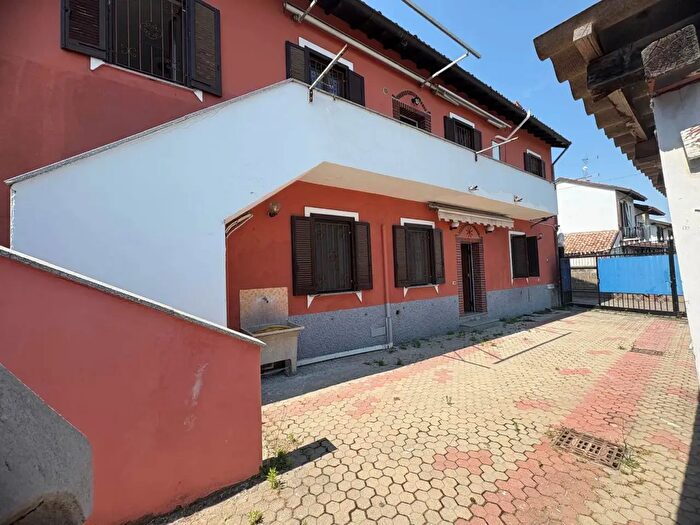 Casa trilocale in vendita in Borgo San Siro