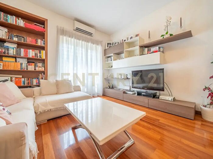 Appartamento bilocale in vendita in Via Francesco Arese, Roma