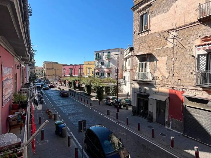 Appartamento trilocale in vendita in Corso Resina, Ercolano