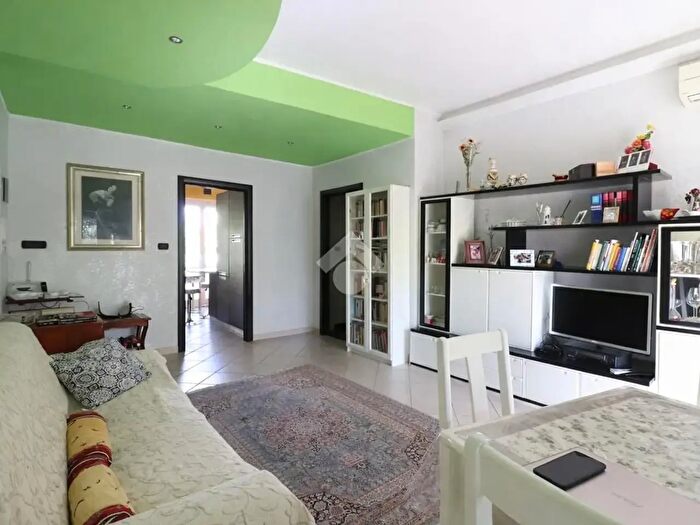 Appartamento trilocale in vendita in Via Ortensie, Terni