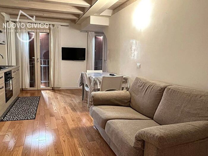 Appartamento trilocale in affitto in Via Antonio Salieri, San Michele Extra, Verona