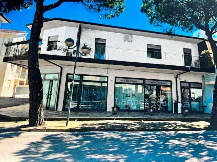 Appartamento trilocale in vendita in Jesolo