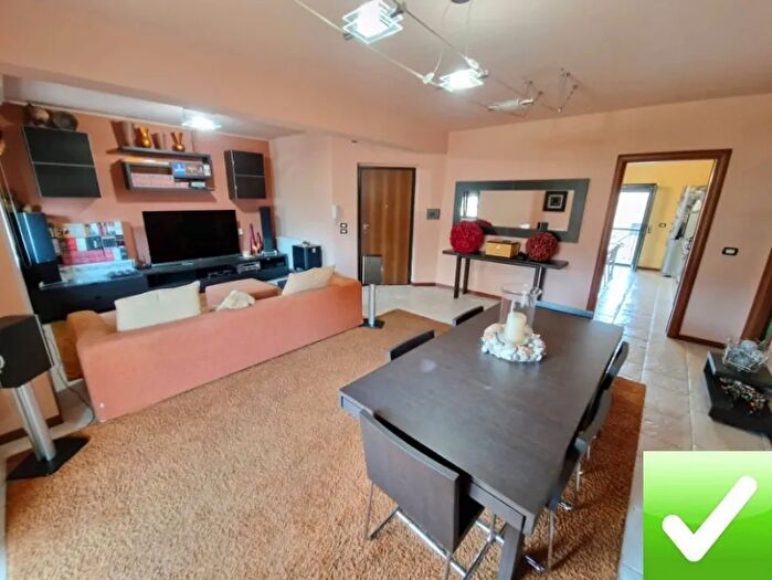 Appartamento con 5 locali in vendita in Reggio Calabria