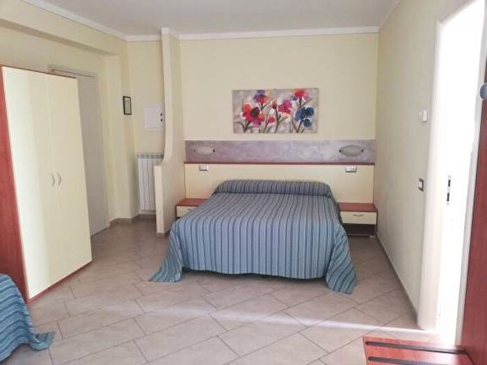 Appartamento monolocale in affitto in Soiano, Soiano del Lago