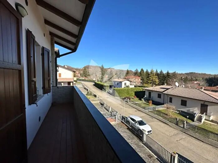 Appartamento trilocale in vendita in Neviano Degli Arduini