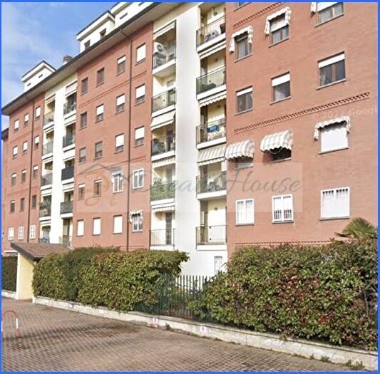 Appartamento bilocale in affitto in Via Carlo Cattaneo, Laghetto, San Giuliano Milanese