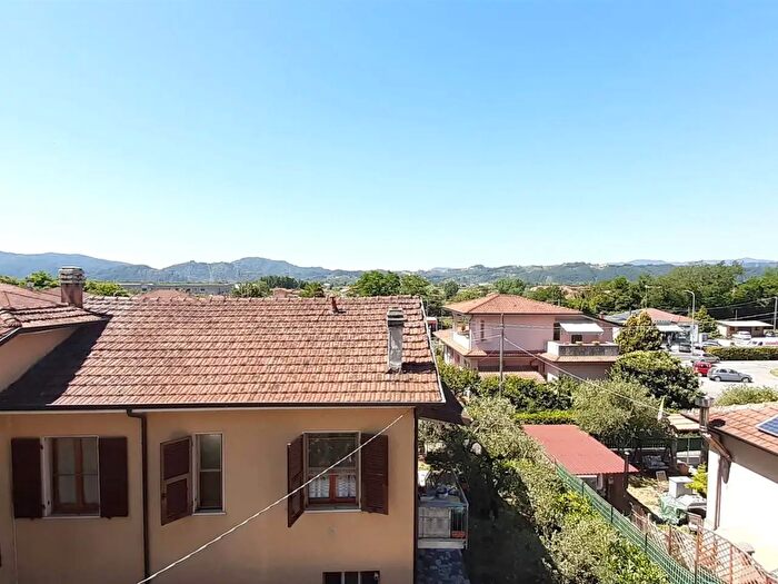 Appartamento quadrilocale in affitto in Santo Stefano Di Magra