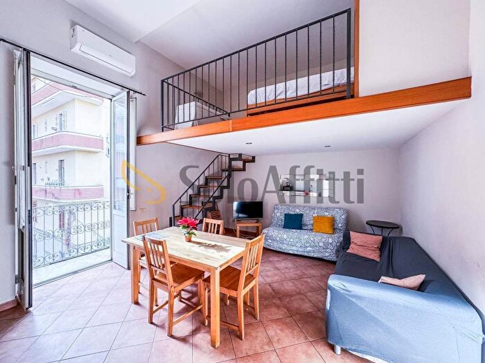 Appartamento bilocale in affitto in Via Gian Lorenzo Bernini, Vomero, Napoli