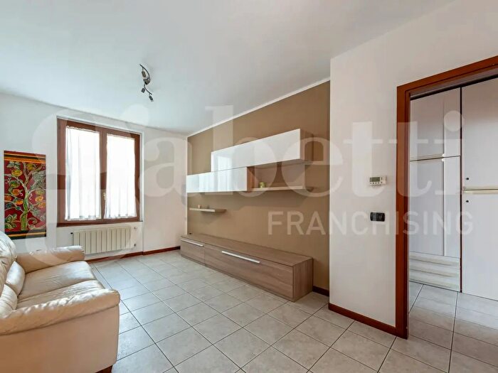 Appartamento bilocale in affitto in Via Massimo d'Antona, Pozzo D'Adda