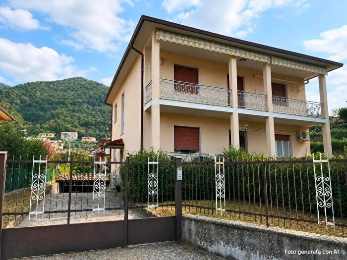 Appartamento con 5 locali in vendita in Provaglio D'Iseo