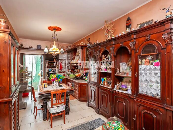 Appartamento trilocale in vendita in Corso Taranto, Torino