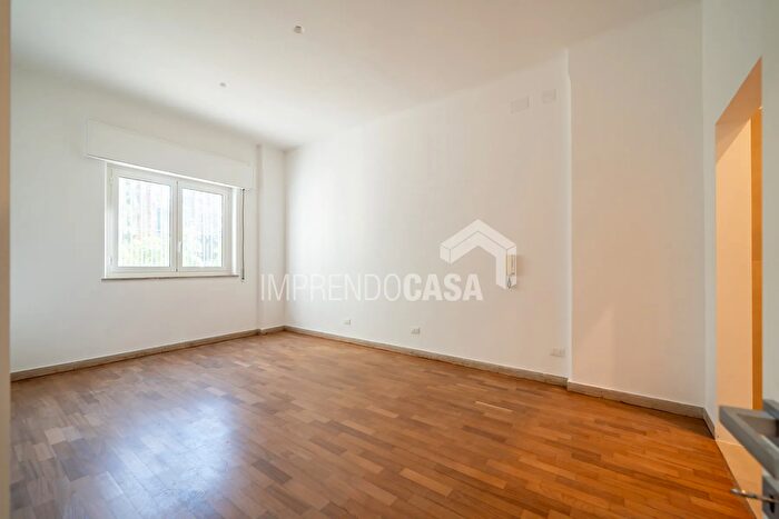 Appartamento trilocale in affitto in Via della Libertà, Palermo