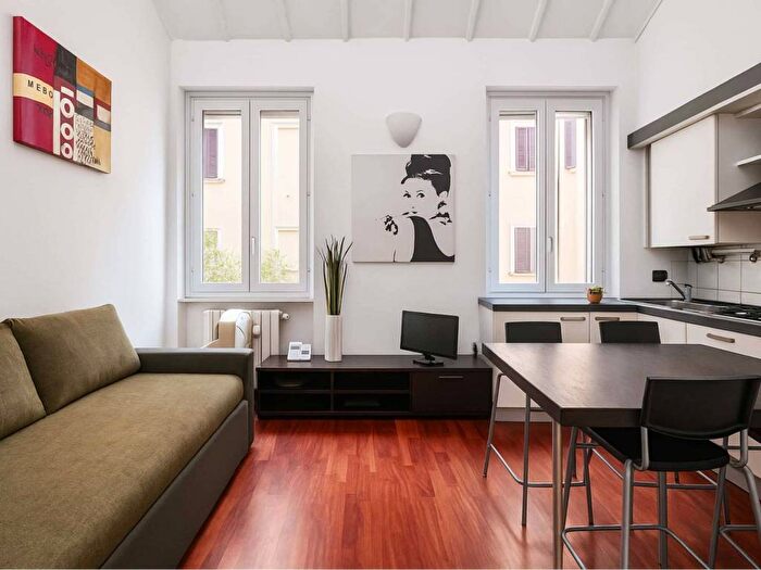 Appartamento bilocale in affitto in Via Lodovico Muratori, Porta Romana Medaglie dOro, Milano