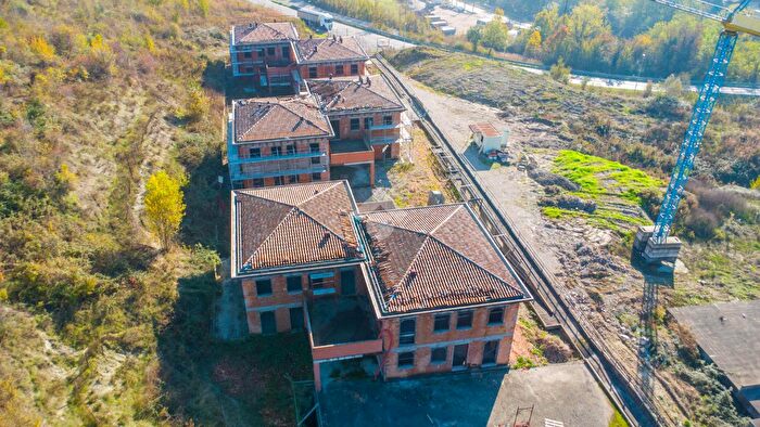 Casa quadrilocale in vendita in Via Radici Sud, Castellarano