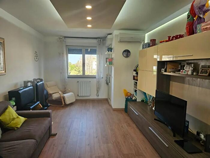 Appartamento trilocale in vendita in Livorno