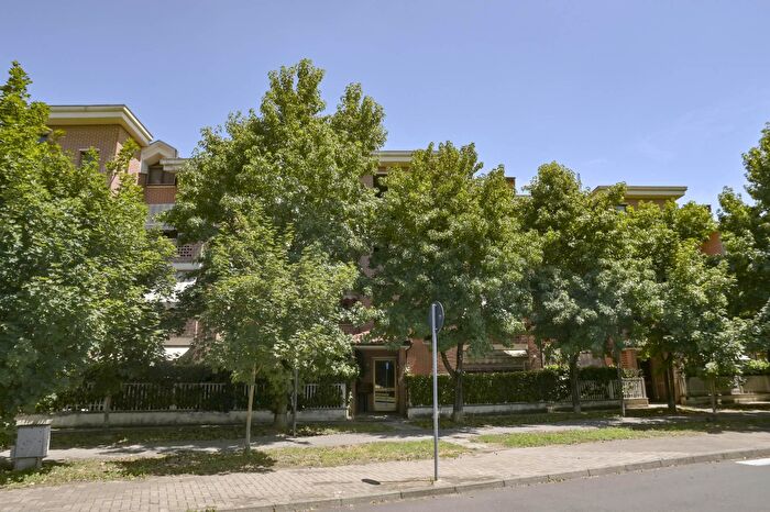 Appartamento con 5 locali in vendita in Via San Vincenzo De Paoli, Nichelino