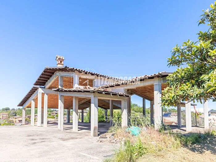 Casa in vendita in Via della Vite, Riano