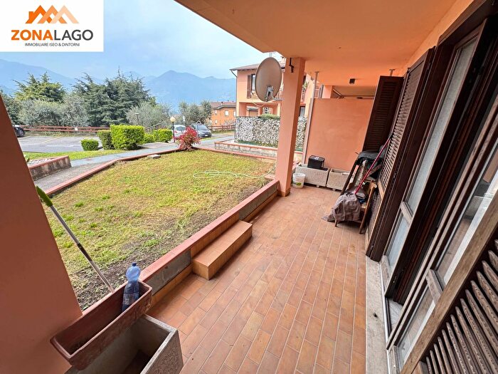 Appartamento bilocale in vendita in Via Roma, Marone