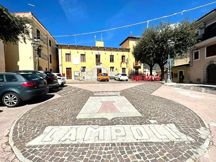 Case in Vendita e in Affitto - 2