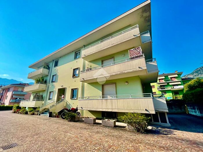 Appartamento quadrilocale in vendita in Viale Rovereto, Arco