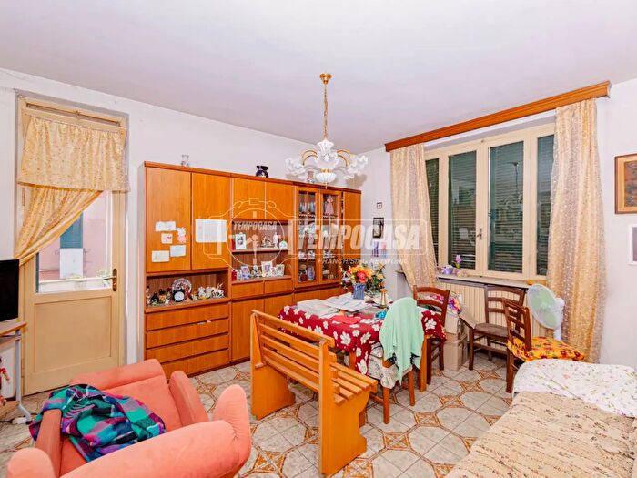 Appartamento trilocale in vendita in Via Ettore Schinelli, Mortara