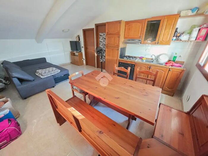 Appartamento bilocale in vendita in Piazza Togliatti, Bastia Umbra