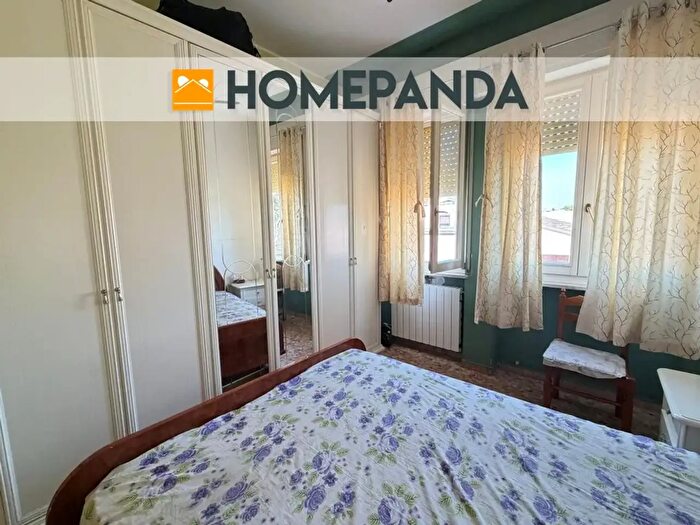 Appartamento trilocale in vendita in Via Lovanio, Verona