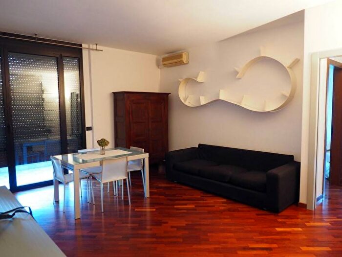 Appartamento quadrilocale in affitto in Via delle Costellazioni, Villaggio Zeta, Modena