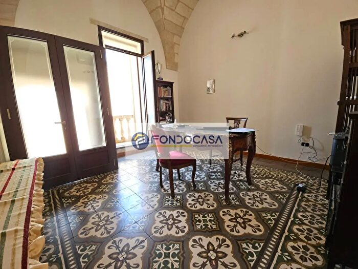 Appartamento con 7 locali in vendita in Via Roma, Sanarica