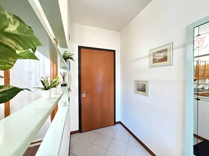 Appartamento con 5 locali in vendita in Via di San Colombano, Scandicci