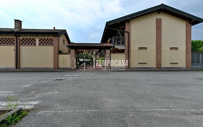 Appartamento bilocale in vendita in Via Commenda, Segrate