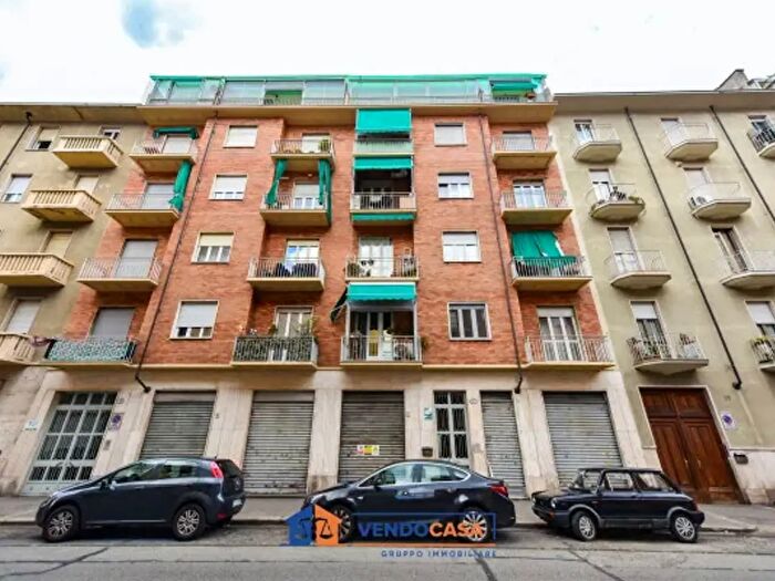 Appartamento trilocale in vendita in Via Monte Rosa Bis, Torino